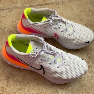 Nike Renew Pink/orange white tennis shoe
